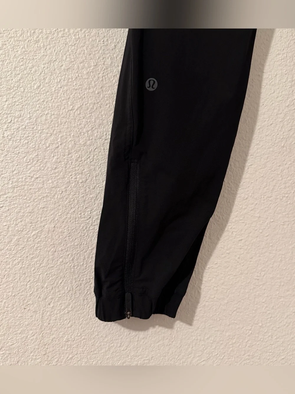 Lululemon Women's Size 6 Black Adapted State High Rise Jogger Pants